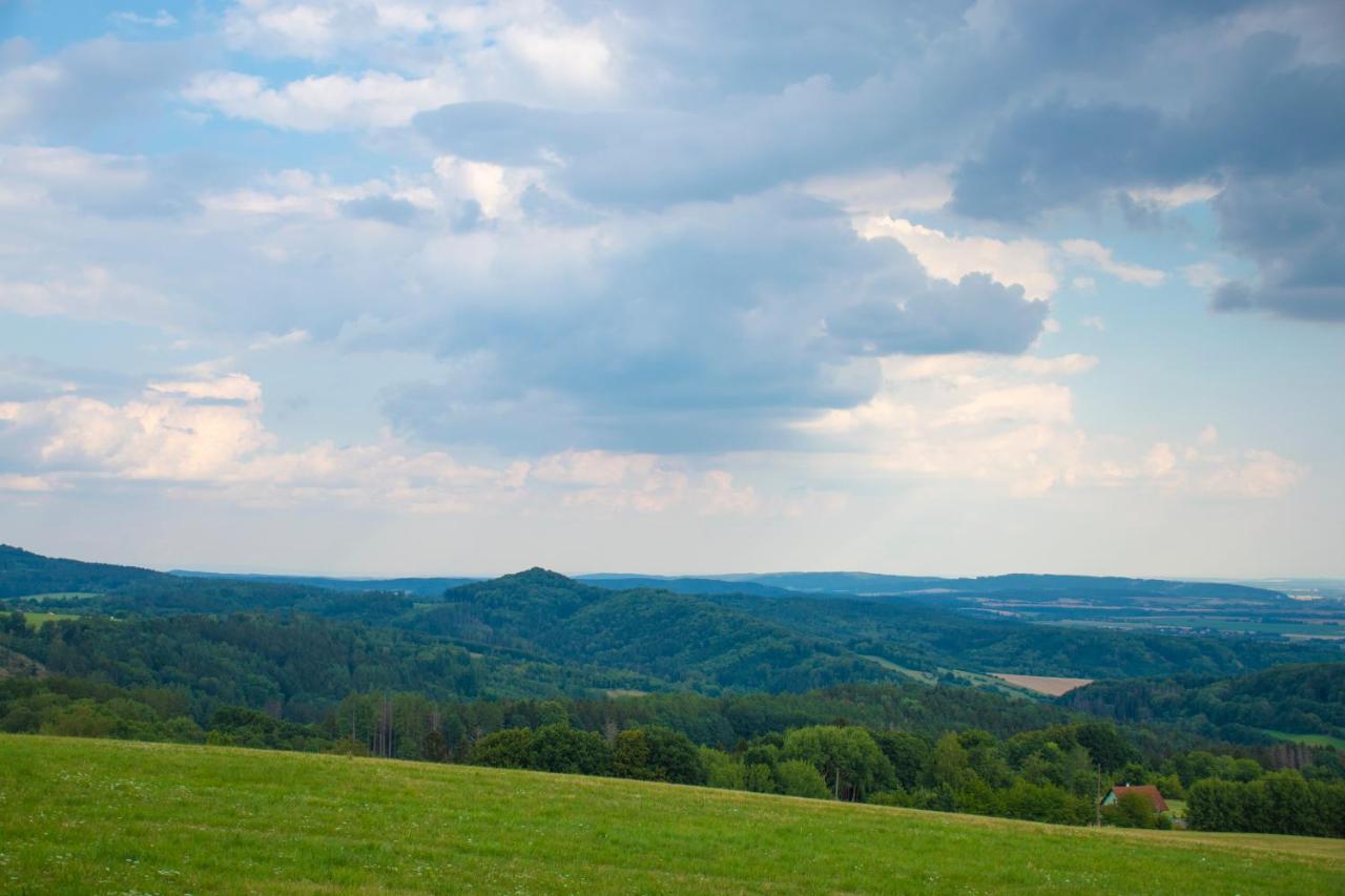 Chata Na Vyhlidce Železnice Exteriör bild